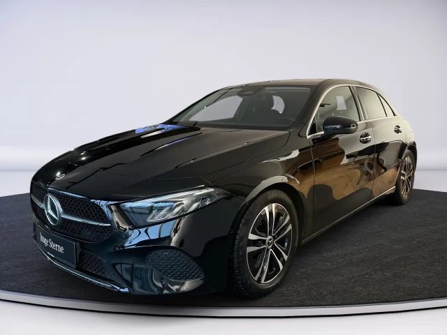 Mercedes-Benz A 180 A 180 d