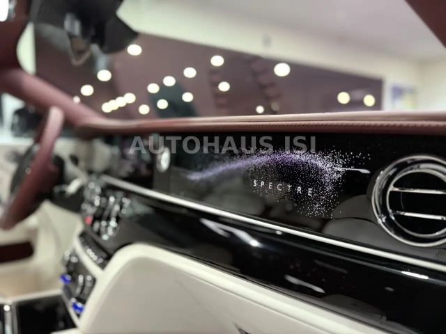 Rolls-Royce Spectre TWO-TONE,STARLIGHT DOORS,BESPOKE,UVP 530