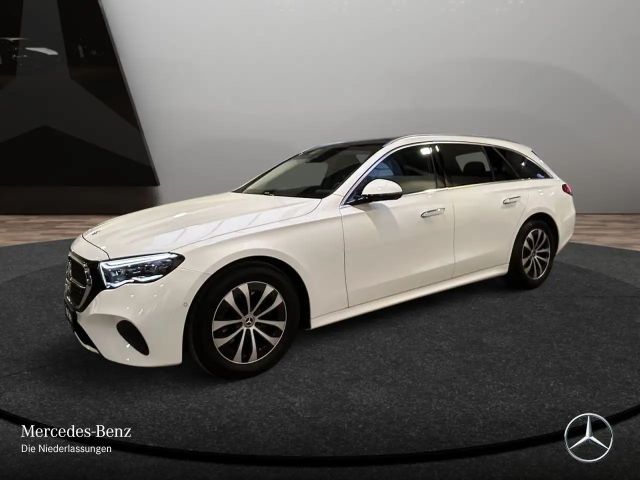 Mercedes-Benz E 200 AVANTGARDE Estate