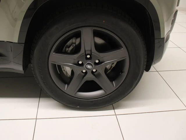 Land Rover Defender 110 D300 Dynamic SE