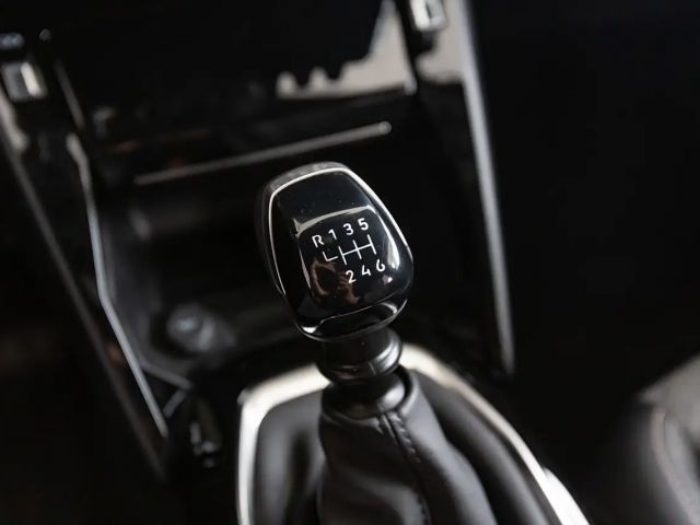 Peugeot 2008 Allure Pack PureTech