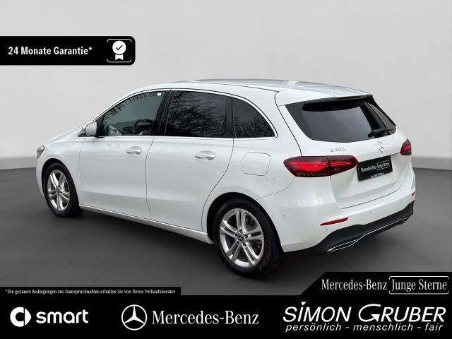 Mercedes-Benz B 200 Progressive Sedan