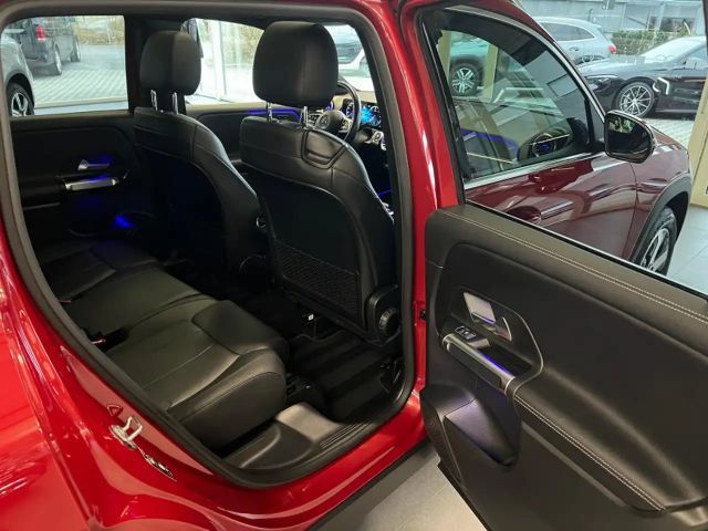 Mercedes-Benz GLB 200 4MATIC GLB 200 d