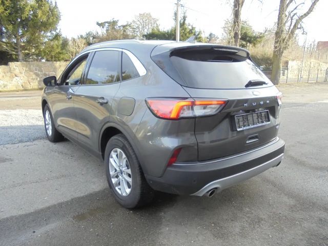 Ford Kuga Hybrid Titanium