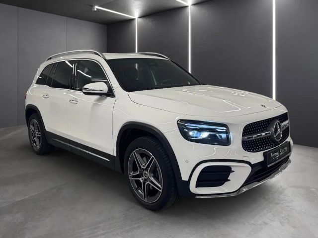 Mercedes-Benz GLB 200 AMG Line