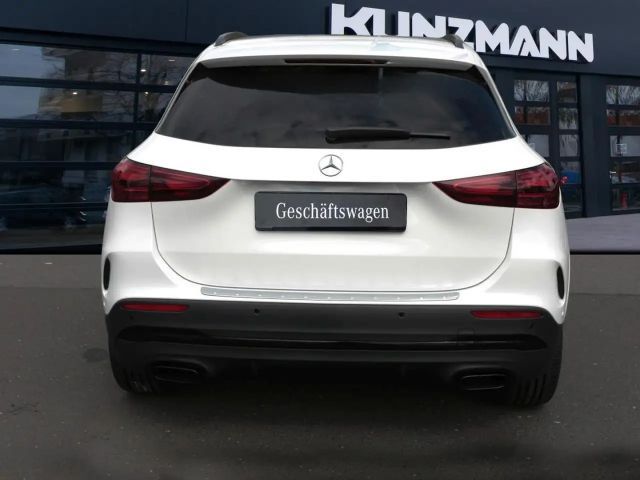 Mercedes-Benz GLA 220 4MATIC AMG Line GLA 220 d