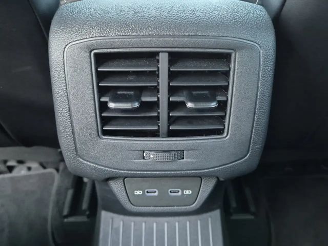 Volkswagen T-Roc TSI Goal LED Navi AID ACC Park-Assist SH 17"