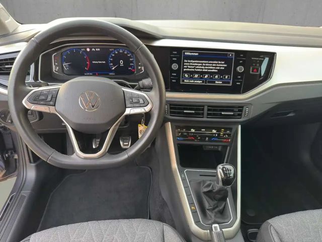 Volkswagen Polo Move