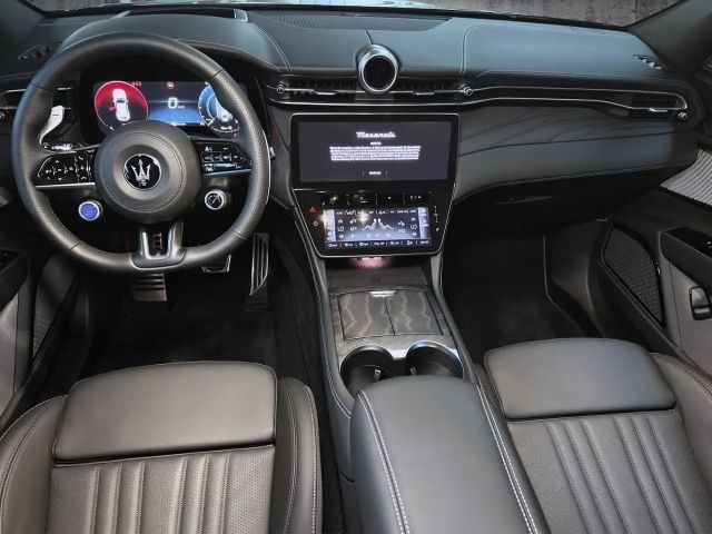 Maserati Grecale Modena