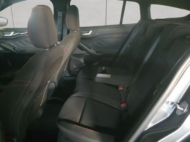 Ford Focus EcoBoost ST Line Wagon