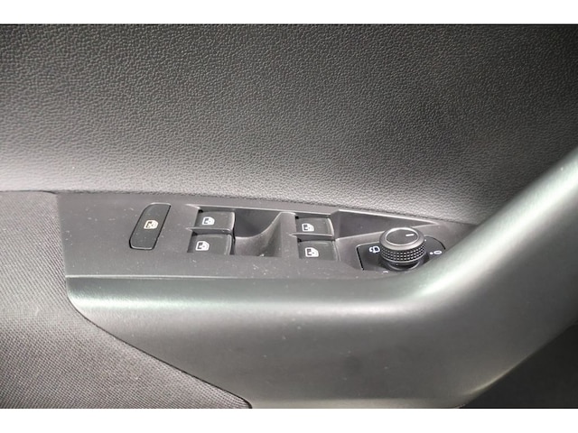 Volkswagen Taigo 1.0 TSI DSG R-Line