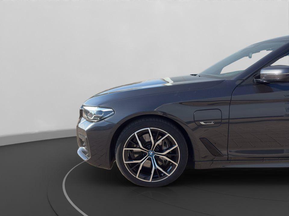 BMW 545 545e Sedan xDrive