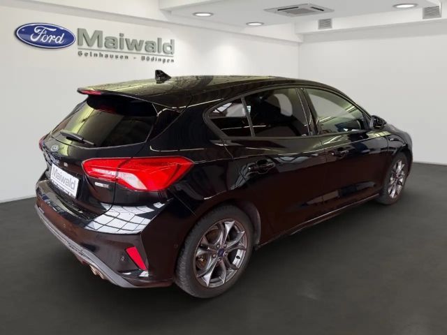 Ford Focus ST Line