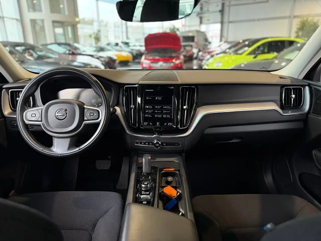 Volvo XC60 Momentum