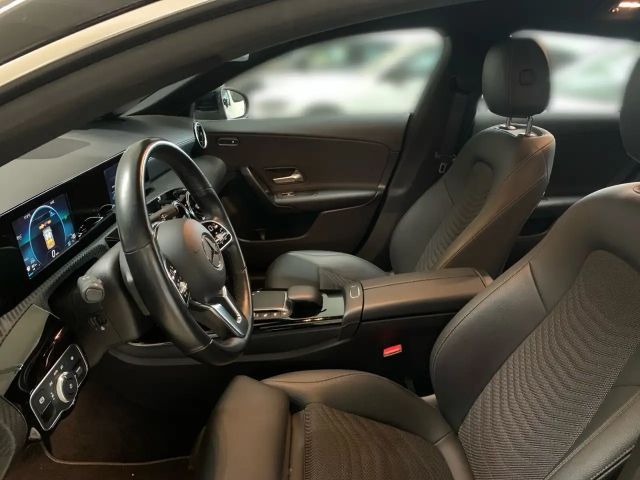 Mercedes-Benz CLA 200 Shooting Brake