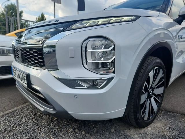 Mitsubishi Outlander 4WD