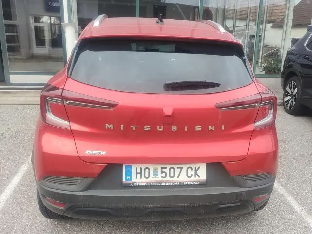 Mitsubishi ASX Invite