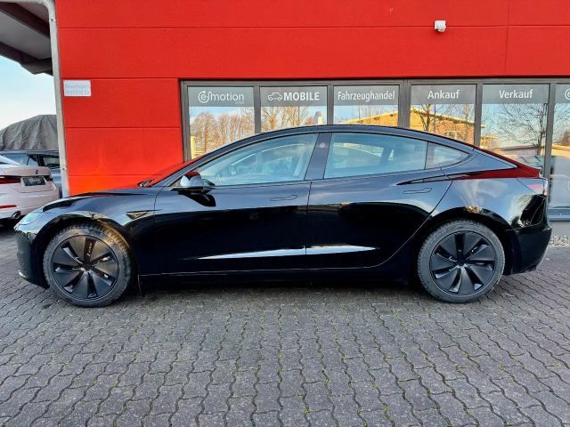 Tesla Model 3 AWD Long Range