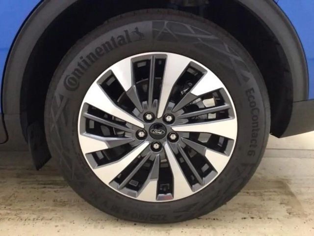 Ford Kuga AWD Hybrid Titanium