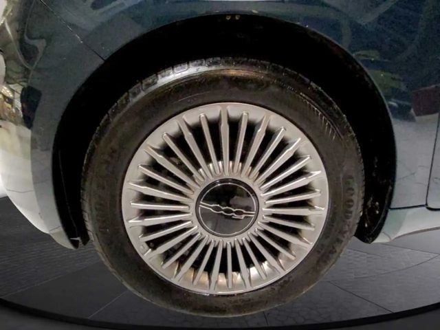 Fiat 500 *Kamera*Parksensoren*Klima*Lichtsensor*Tote-Winkel