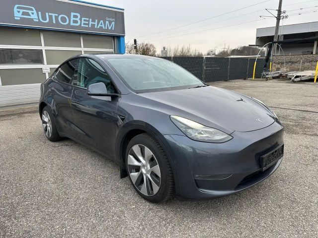 Tesla Model Y AWD Long Range