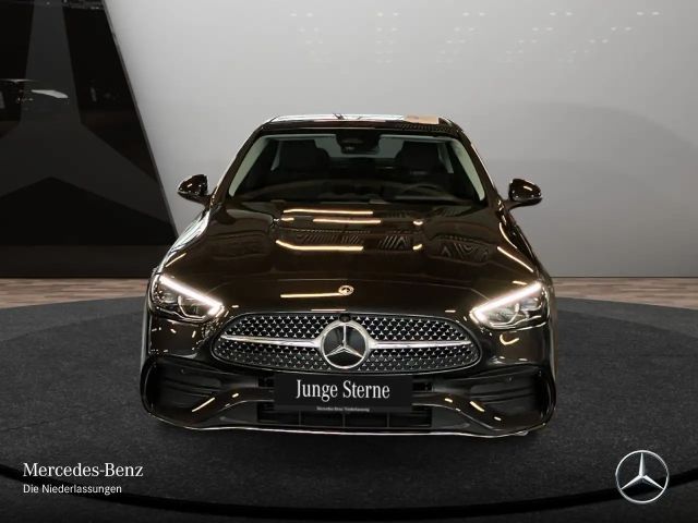 Mercedes-Benz C 200 AMG Line Sedan