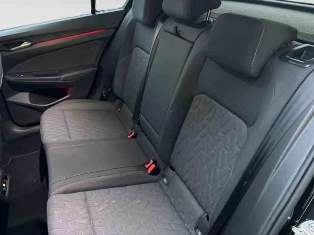 Volkswagen Golf Life Plus