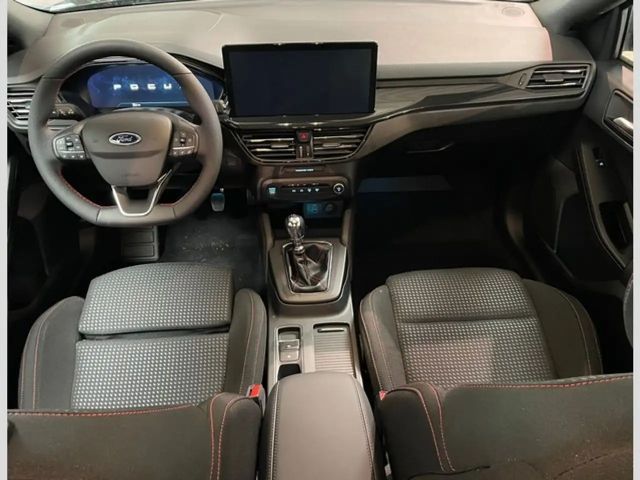 Ford Focus ST Line Wagon