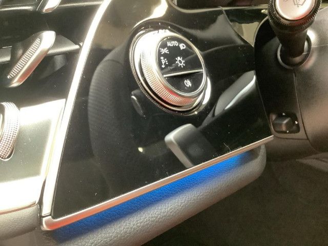 Mercedes-Benz E 200 AMG Line Sedan