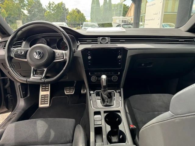 Volkswagen Arteon R-Line