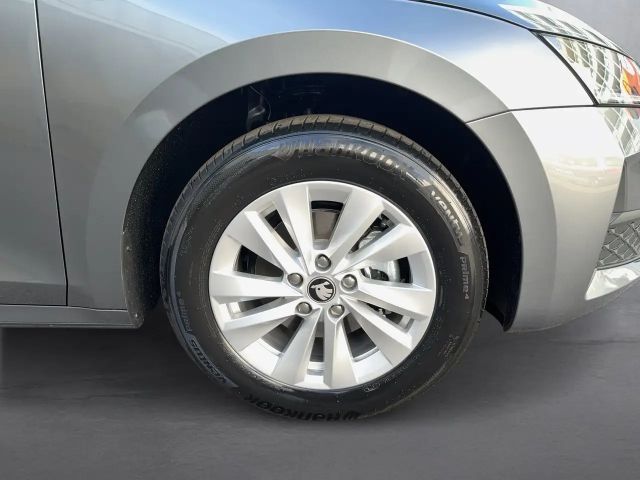 Skoda Octavia Essence TSI