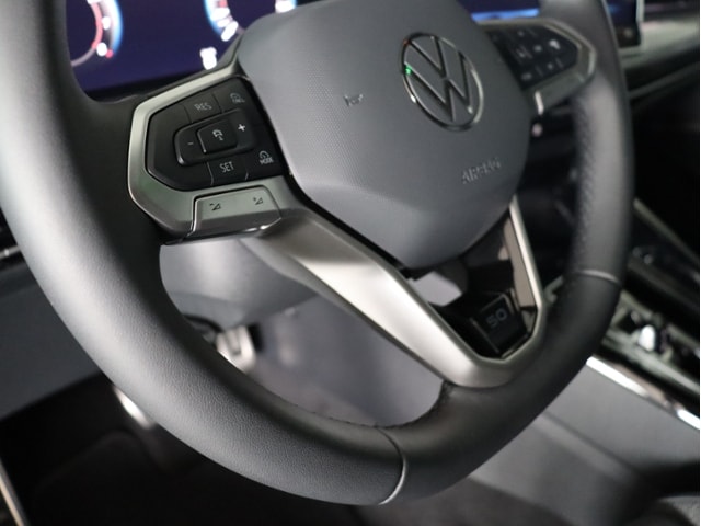 Volkswagen Golf 1.5 eTSI DSG Golf VIII