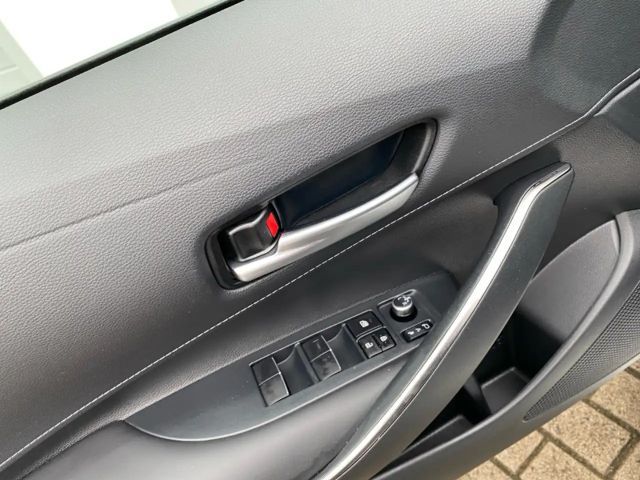 Toyota Corolla Hybride Team D