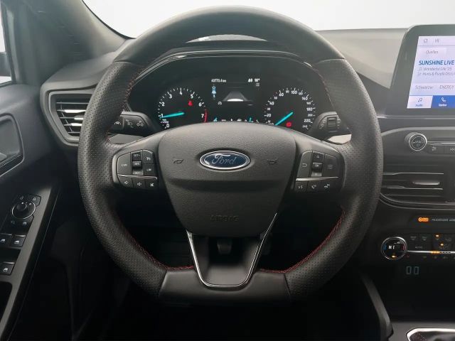 Ford Focus EcoBoost ST Line