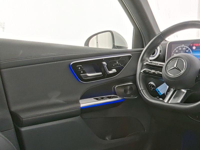 Mercedes-Benz GLC 300 4MATIC AMG Line GLC 300 d