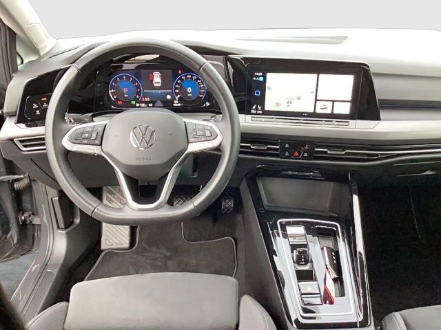 Volkswagen Golf DSG Style Variant