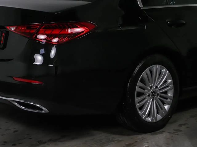 Mercedes-Benz C 180 AVANTGARDE Sedan