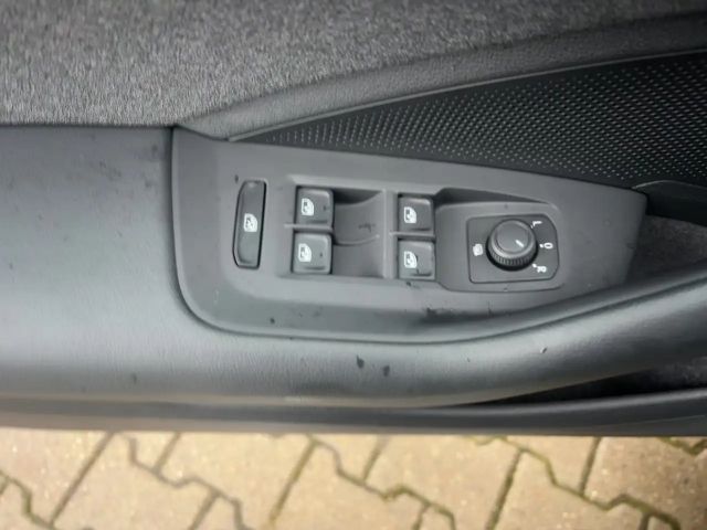 Volkswagen Passat 1.5 eTSI Variant