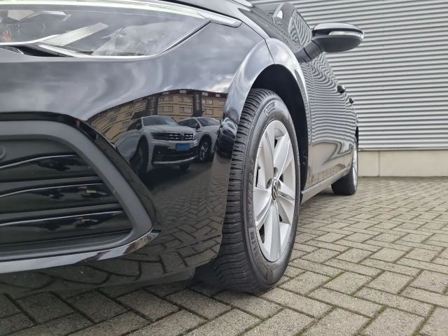 Volkswagen Golf 1.5 TSI Golf VIII Life