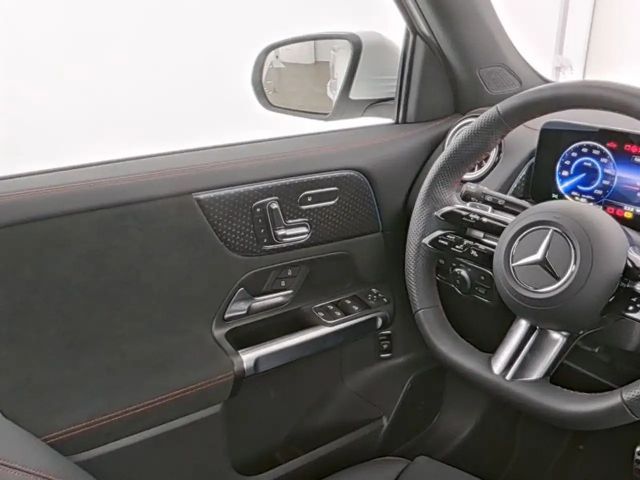 Mercedes-Benz EQB 350 4MATIC AMG Line