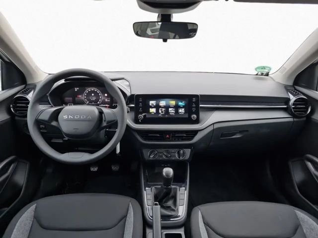Skoda Fabia Essence 1.0 MPI LED EPH Sitzheizung Klima