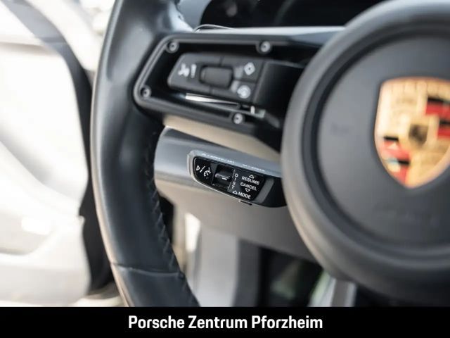 Porsche Taycan 4S Cross Turismo