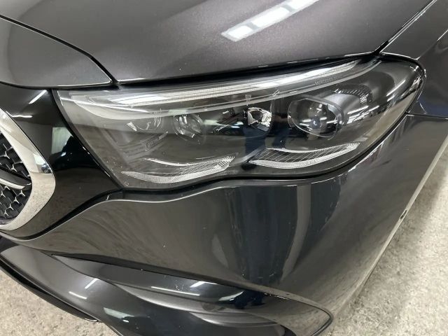 Mercedes-Benz E 220 4MATIC E 220 d Estate