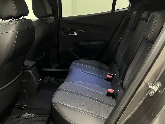 Peugeot 2008 PureTe.130S&SAllure*Winterräder*Rückfahrkamera ...