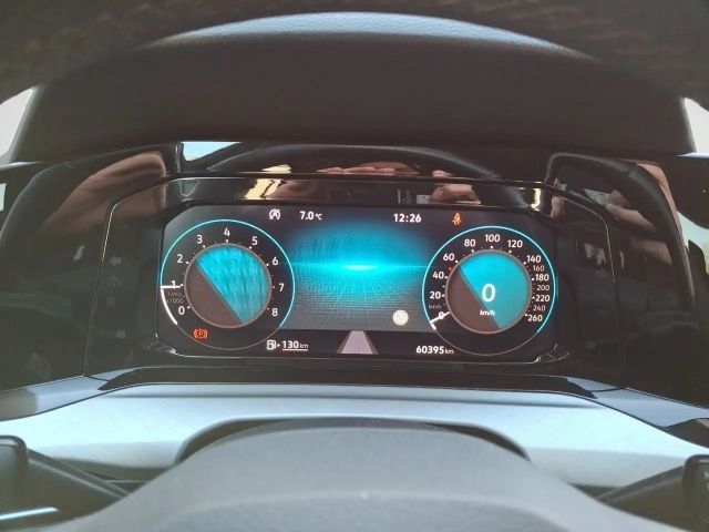 Volkswagen Golf Life Plus