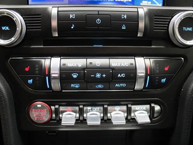 Ford Mustang Fastback GT 5.0 V8