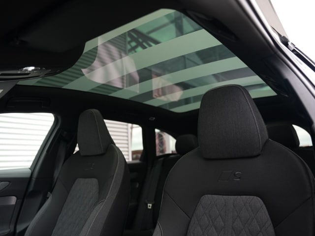 Audi A6 Avant Quattro S-Tronic