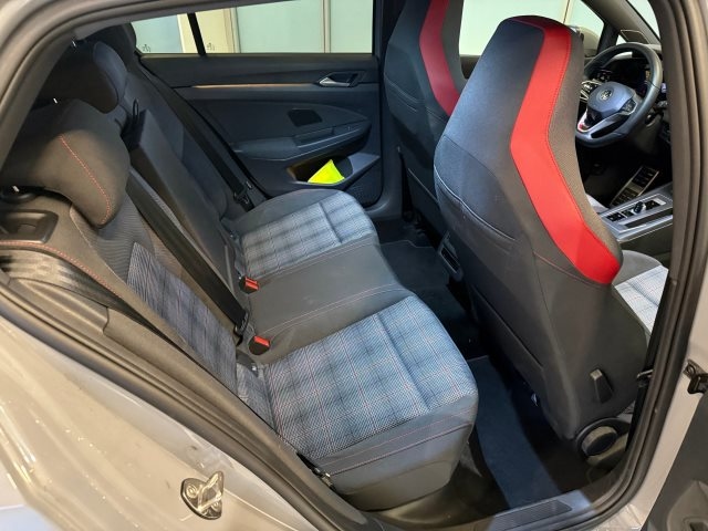 Volkswagen Golf 2.0 TSI Golf VIII