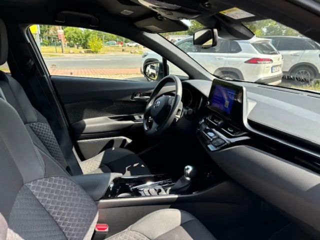 Toyota C-HR Hybride Team D