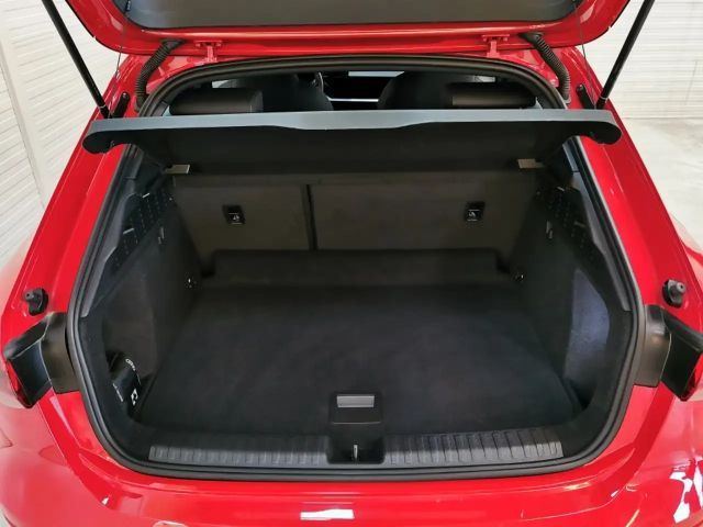 Audi A3 30 TFSI Sedan